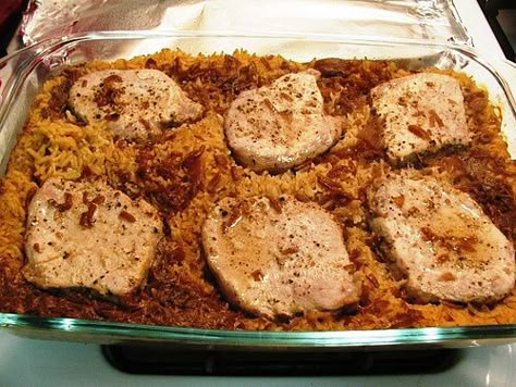 This bake is an oldie but goodie, Pork Chops with French Onion Soup and Rice! Pork Chop Rice Bake, Pork Chops And Rice Casserole, Pork And Rice Casserole, Pork Chop Rice Casserole, Pork Chop Casserole Recipes, Japan Recipes, French Onion Pork Chops, Easy Suppers, Pork Chop Casserole