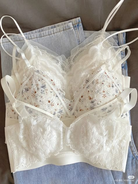 Cotteque Aesthetic Outfits, Lace Coquette Tops With Built-in Bra, Coquette Underclothes, Coquette Intimates, Coquette Fitted Lace Bra, Summer Coquette Sleepwear With Built-in Bra, Model Fitness, Cute Sleepwear, Cute Bras