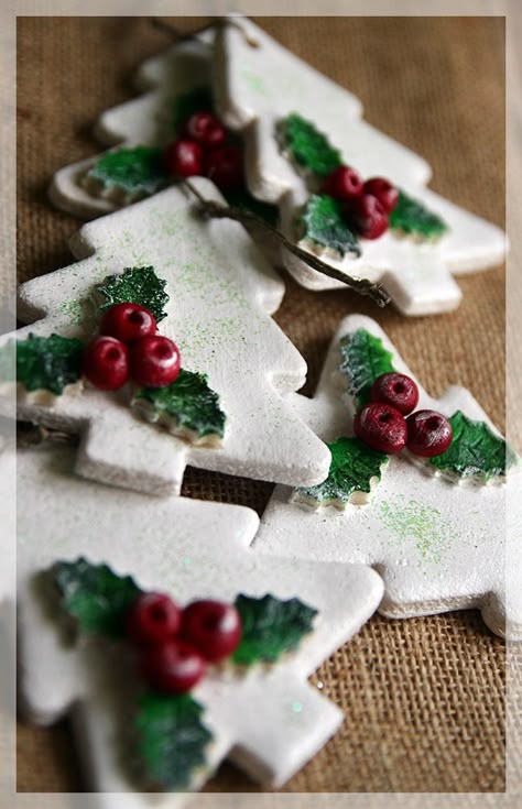 Salt Dough Christmas Tree                                                                                                                                                      More Salt Dough Christmas Ornaments, Salt Dough Crafts, Clay Christmas Decorations, Holly And Berries, Salt Dough Ornaments, Dough Ornaments, Food Ornaments, Polymer Clay Ornaments, Christmas Clay