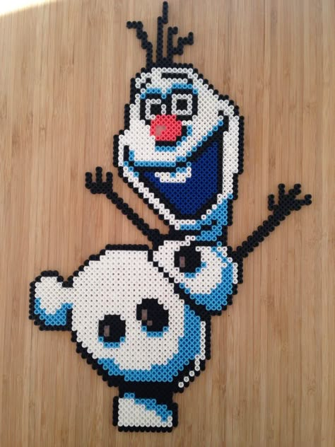 Olaf Perler Bead Pattern, Perleplader Ideas Disney, Frozen Perler Beads, Frozen Hama, Hama Beads Disney, Christmas Perler Beads, Lego Mosaic, Melty Bead Patterns, Easy Perler Beads Ideas