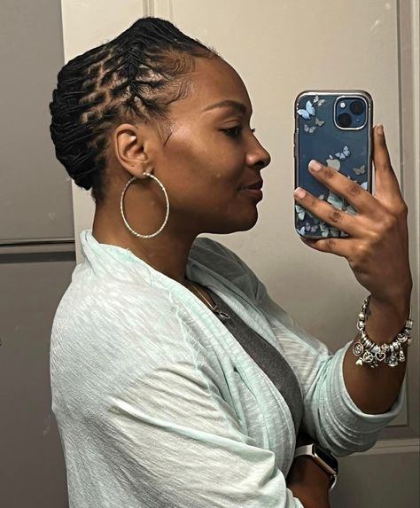 Med Length Loc Styles, Traditional Loc Styles, Micro Locs Updo Styles, Short Loc Updo, Short Locs Hairstyles Updo, Short Dreads Styles For Women, Loc Updo Styles Short, Latest Dreadlocks Styles, Short Dread Styles