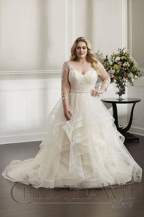 Plus Wedding Dresses, Christina Wu, Western Wedding Dresses, Plus Size Wedding Gowns, Sofia Vergara, Dress Beach, Princess Wedding Dresses, Beach Casual, Vestidos Vintage