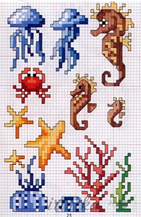 Cross Stitch Sea, Holiday Cross Stitch Patterns, Graph Paper Art, Animal Cross Stitch Patterns, Cross Stitch Patterns Flowers, Cross Stitch Bookmarks, Beaded Cross Stitch, Pixel Pattern, Pixel Art Pattern