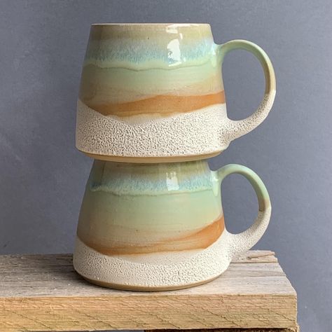 Sgrafitto Ceramics Mugs, Pottery Design Inspiration, Art Deco Mug, Pottery Mug Inspiration, Pottery Glazing Ideas For Beginners, Mug Pottery Ideas, Wheel Throwing Pottery Ideas, Mayco Combinations, Pottery Throwing Ideas