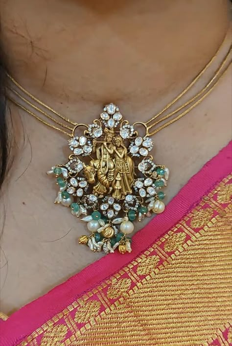 Kante Jewellery Designs, Lockets Gold Indian, Kanti Necklace Designs, Kante Gold Necklaces, Pendent Set Gold, Gold Locket Design, Beads Jewelry Indian Gold, Guttapusalu Necklace, Fashion Jewelry Necklaces Gold