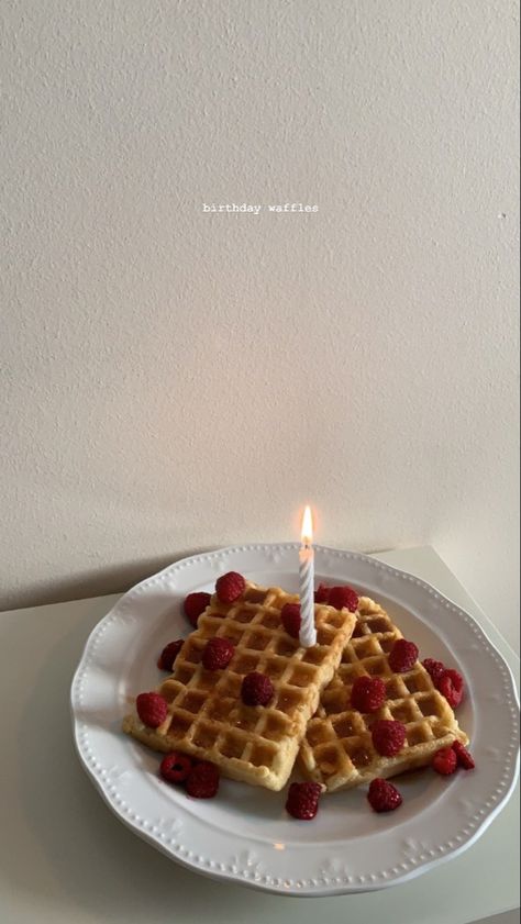 Birthday Pancakes Aesthetic, Waffle Cake Birthday, Waffle Birthday Cake, December Birthday Aesthetic, Twenty Six Birthday, Birthday Morning Aesthetic, Cute Birthday Aesthetic, Birthday Inspo Pics Aesthetic, Birthday Breakfast Aesthetic