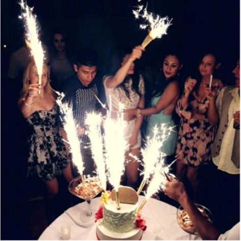 Sparkling Candles Birthday, Champagne Bottle Sparklers, Birthday Cake Sparklers, Bottle Sparklers, Big Birthday Cake, Cake With Candles, Cake Sparklers, Sparkling Candle, Sparkler Candles