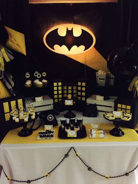 Batman Birthday Party Ideas, Batman Theme Party, Batman Party Supplies, Batman Party Decorations, Batman Themed Birthday Party, Lego Batman Birthday, Batman Baby Shower, Batman Diy, Batman Theme