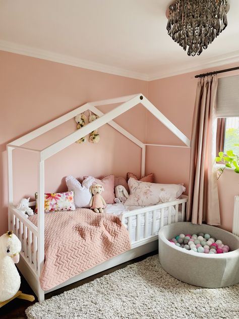 Montessori toddler girl room with house bedframe Twin House Bed Girl Rooms, House Bed Girls Room, Twin Toddler Bedroom, Blush Room, Twin House Bed, Toddler Bed Girl, Toddler Bed Frame, Toddler Floor Bed, Girl Room Inspiration