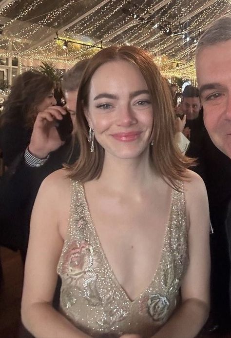 Emma Stone Selfie, Emma Stone Young, Emma Stone Aesthetic, Emma Stone Golden Globes, Emma Stone Makeup, Emma Stone Oscars, Emma Stone Hair, Emily Stone, Emily J