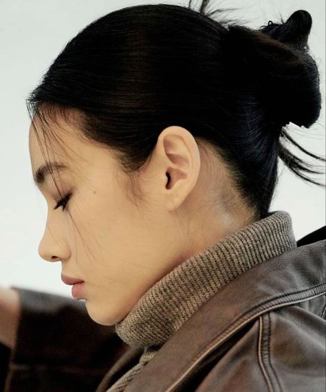 Female Side Profile, Side Profile Woman, Pretty Nose, Side Portrait, Hoyeon Jung, Profile Drawing, Perfect Nose, Face Profile, Face Study