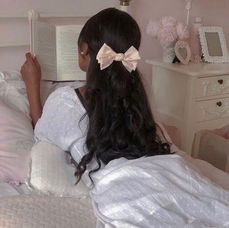 lia Twitterren: "black girls fulfilling the coquette aesthetic because i see too little of it 🩰🦢🌷 — a thread: https://t.co/CCcJ9c0Z4L" / Twitter Buku Harry Potter, Black Princess, Princess Core, Black Femininity, Princess Aesthetic, Vintage Film, Girl Next Door, Pink Aesthetic, Aesthetic Girl