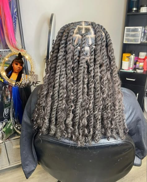 Invisible Locks With Curls, Extended Locs, Invisible Locks, Cute Weave Hairstyles, David East, Hair Dye Color Ideas, Invisible Locs, Hairstyle 2023, Braided Hairstyles For Black Women Cornrows