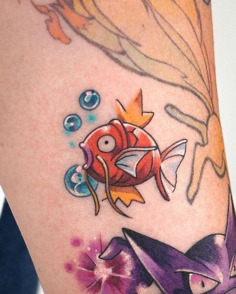 Eden on Instagram: "Haunter🔮 & Magikarp🫧 🇺🇸 L.A Booking 📩 eden@vismstudio.com #charactertattoo #tattoodesign #tattooideas #pokemontattoo #hauntertattoo #magikarptattoo #pokemon #nintendotattoo #gametattoo #colortattoo #nintendo" Water Pokemon Tattoo, Maplestory Tattoo, Haunter Tattoo, Magikarp Tattoo, Gyarados Tattoo, Tattoos Reference, Nintendo Tattoo, Pokemon Tattoos, Pokemon Tattoo