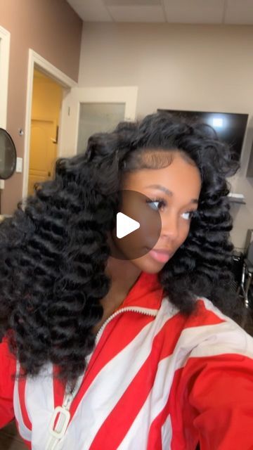 MsDaisyBaby on Instagram: "I told y’all this summer is a Flip over , curly hair type Summmerrr 😍😍 This is @hautehairatl Vietnamese Curly hair 24.24.22.22 wanded to perfection for my girl @1dessdior ‼️  Flip over method Webinar Dropping Tomorrow btw 😎  Ladies , what’s your Go to summer look ?   #atlhair #atlhairstylists #atlmua #atlnails" Curly Hair Flip Over Method, Flip Over Wand Curls, Curly Flip Over Method, Curly Flip Over, Curly Flip Over Method Sew Ins, Flip Over Method Sew In, Flip Over Method, Quick Weave Curly, Burmese Curly Hair