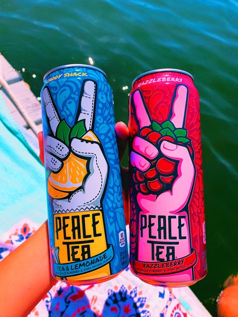 Peace Tea, Drinks Soda, Flavored Lemonade, Canned Drinks, Tea Wallpaper, Tea Lemonade, Beachy Aesthetic, Beer Packaging, The Fountain