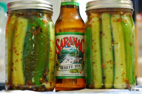 Canning Pickles Recipe, Craft Beer Recipes, Dill Pickle Recipe, Spicy Pickles, Cooking With Beer, Refrigerator Pickles, Pickled Veggies, Peanut Brittle, Home Canning