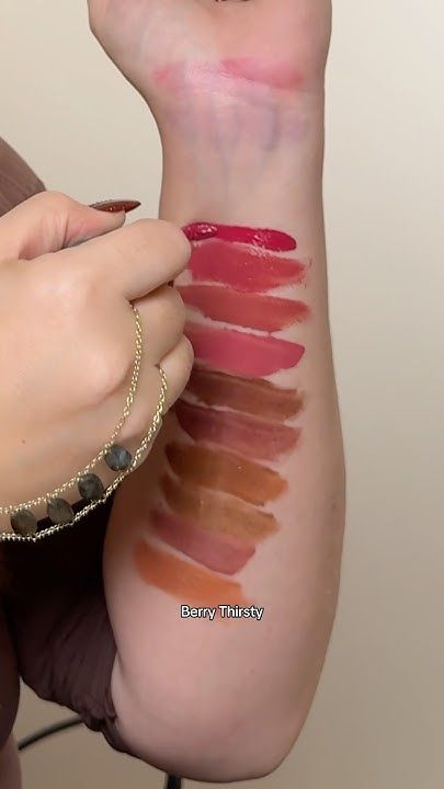 SWATCHING EVERY SINGLE NYX LIP IV GLOSS SHADE 😍 #makeupreview #drugstore #beautytips Nyx Lip, Makeup Reviews, Nyx, Beauty Hacks, Makeup Looks, Lips, Shades, Makeup, Make Up Looks