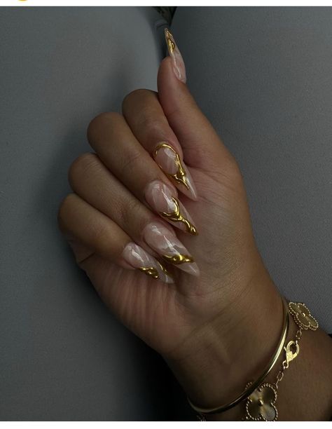 Oval Nails Designs, Golden Nails, Nails Today, Colored Acrylic Nails, Girly Acrylic Nails, Work Nails, Glow Nails, Fall Nail, Fire Nails