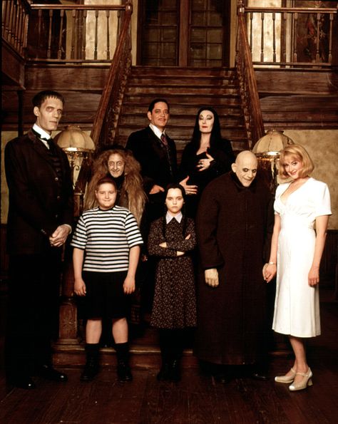 Addams Family Values Adams Family Costume, Raul Julia, Addams Family Movie, Addams Familie, Addams Family Values, Charles Addams, Addams Family Costumes, Anjelica Huston, Character Types