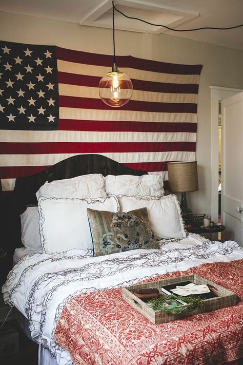 American Flag Bedroom, Western Bedrooms, Country Bedroom Decor, Western Bedroom Decor, Western Rooms, Dorm Room Inspiration, Country Bedroom, Dream House Rooms, Above Bed