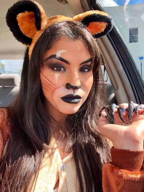 Scar Halloween makeup and look from Disney’s The Lion King, super villain edition Scar Halloween Costume Lion King, Scar Disney Costume, Scar Costume Female, Scar Lion King Costume, Scar Lion King Makeup, Scar Halloween Makeup, Sing Costumes, Scar Halloween Costume, Scar Costume