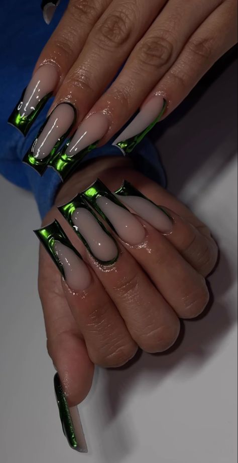 Green Nail Inspo Acrylic, Prom Nails Green, Euphoria Nails, Emerald Nails, Green Acrylic Nails, Acrylic Nails Coffin Pink, Long Square Acrylic Nails, Unique Acrylic Nails, Spirited Art