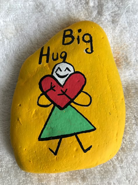 Diy Paint Rocks Ideas, Painting Big Rocks, Rock Painting Friendship, Pocket Hug Rocks, Pocket Hug Painted Rocks, Christmas Pebble Art, Diy Rock Art, Paint Rocks, Stone Art Painting