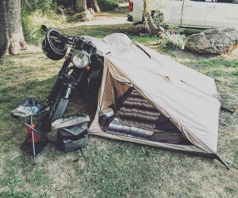 Motorcycle Tent, Camp Tent, Motorcycle Camping Gear, Tenda Camping, Bmw Scrambler, Bike Motor, Bike Camping, Road Warrior, Motorcycle Camping