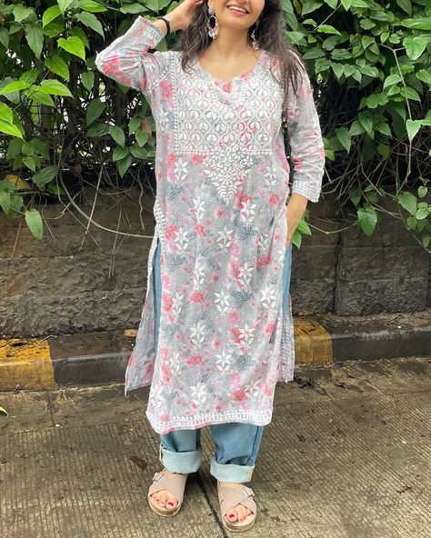 nothing beats a kurti + jeans + jhumka combo ⭐️🦢🪕 Kurta Outfit, Long Kurti, Jean Outfits, On Instagram, Quick Saves, Instagram, Denim Outfits