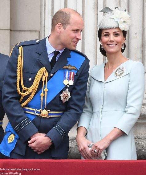 Duchess Kate Palace Balcony, Principe William Y Kate, William E Kate, Prins William, Princess Katherine, Principe William, British Royal Families, Catherine Elizabeth Middleton, Prince William And Catherine