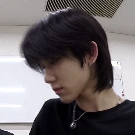 Black Mullet, The Good, Black Hair, We Heart It, Lost, Black White, Tumblr, Hair, White