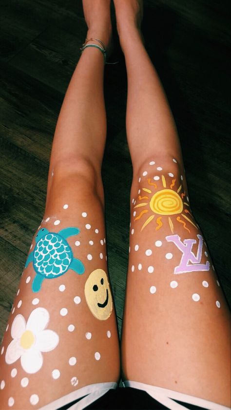 Painting Legs Art Ideas, Summer Leg Painting Ideas, Summer Leg Painting, Breakup Messages, Summer Legs, Leg Painting, Leg Art, Summer Tattoo, Sleepover Things To Do