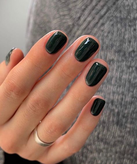 Dark Winter Nail Colors 2023-2024 21 Ideas: Elevate Your Nail Game Paris Nails, Short Gel Nails, Nail Colors Winter, Casual Nails, Her Nails, Neutral Nails, Minimalist Nails, Fire Nails, Funky Nails