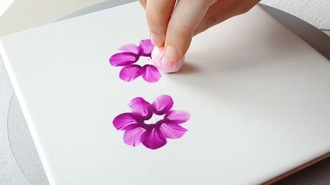 Flower Garden Canvas Painting, How To Paint Simple Flowers Step By Step, Diy Flower Painting Easy, How To Paint Easy Flowers, Easy Paint Flowers, Easy Flower Painting For Kids, How To Paint Flowers Easy, How To Paint Simple Flowers, Easy To Paint Flowers