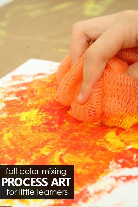 Fall Color Mixing Process Art for Toddlers and Preschoolers #toddlers #preschool #processart #fall #fallactivities Process Art For Toddlers, Fall Tree Craft, Art For Toddlers, Fall Crafts For Toddlers, Toddler Lessons, Preschool Art Projects, November Crafts, Lesson Plans For Toddlers, Halloween Crafts For Toddlers