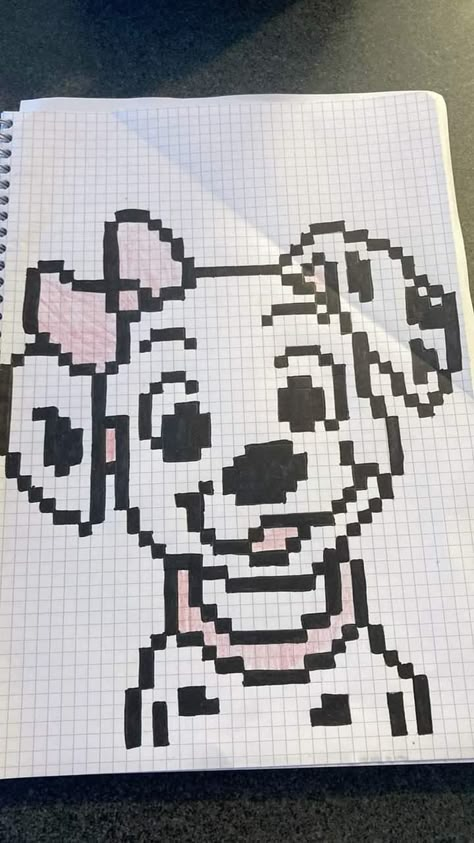 Graph Drawings, Image Pixel Art, Square Drawing, Graph Paper Designs, Graph Paper Drawings, Design Art Drawing, Pixel Art Tutorial, Easy Pixel Art, Pixel Art Templates