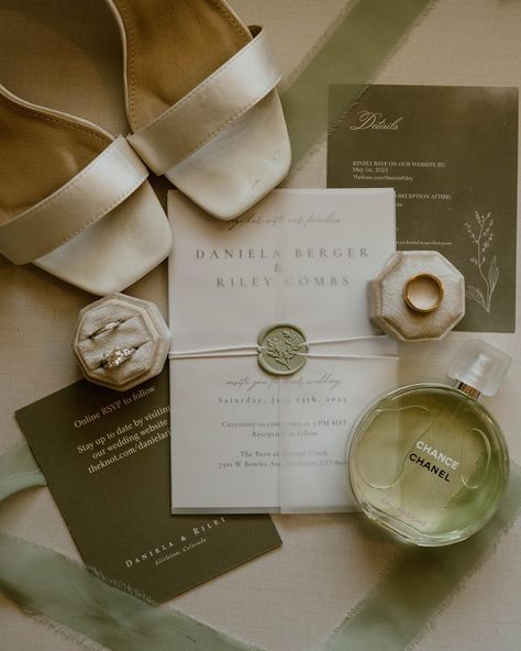 Some wedding day details 🤩 I loved the sage green and white colors for this July wedding 🤍 Sage Green Wedding Detail Shots, Details Flatlay, Chinese Wedding Decor, Wedding Shot List, Wedding Day Details, Details Photography, Wedding Details Photography, Sage Green Wedding, July Wedding