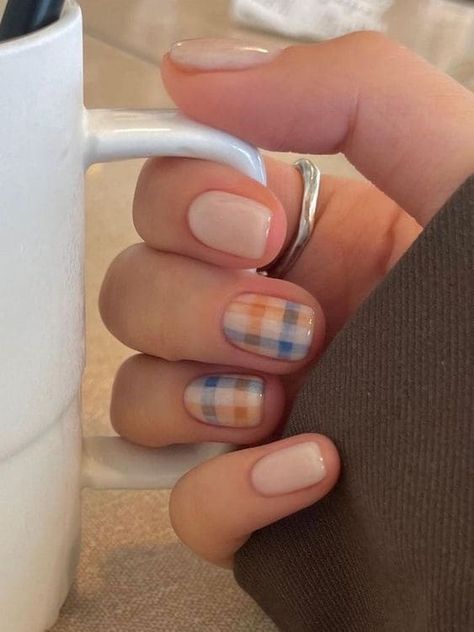 Plaid Nail Designs, Ten Nails, Simple Fall Nails, Autumn Nail, Hello Nails, Romantic Nails, Cute Nails For Fall, Plaid Nails, Minimal Nails