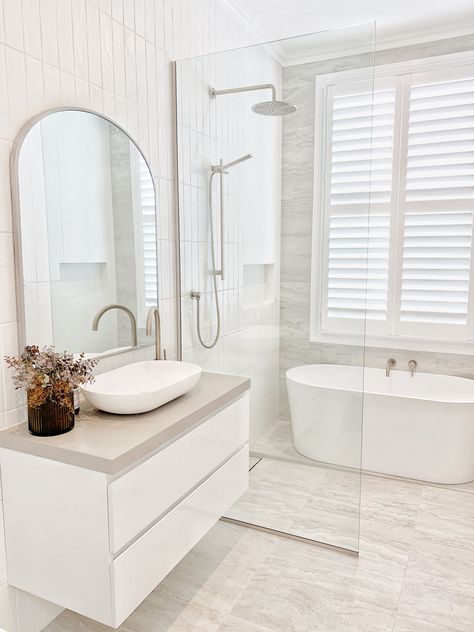 Check out this amazing renovation in Auckland by Sarah Foot Design. ⁠Our beautiful Brushed Nickel range was the perfect choice to blend in with the subtle textured design. ⁠ ⁠ Choosing the classic Brushed Nickel finish and pairing with the two-tone tiles, helps to balance out the neutral palette.⁠ ⁠ Dreaming of a long soak in the bath on a cold winter's night here 🛁🍷⁠ ⁠⁠ *Featured ABI Products - All from our Brushed Nickel Range⁠ Makeover Kamar Mandi, Small Bathroom Renovations, Small Bathroom Makeover, Room Renovation, Bathroom Layout, Main Bathroom, Bathroom Renos, Laundry In Bathroom, Wet Rooms