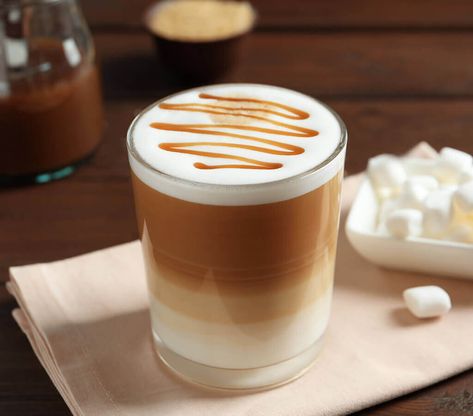 Caramel Latte Recipe, Filter Coffee Machine, Caramel Syrup, Caramel Latte, Vanilla Syrup, Milk Foam, Vanilla Latte, Latte Recipe, Aesthetic Coffee