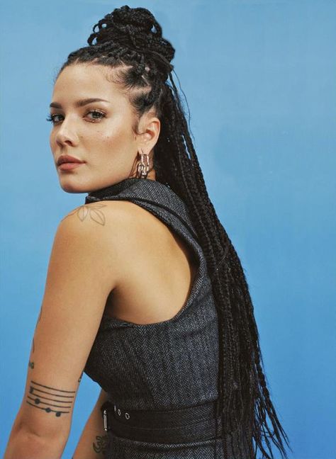 Halsey Hair, Dreadlock Extensions, Box Braids Hairstyles, Halsey, Elegant Hairstyles, Braid Styles, Box Braids, Hair Inspo, Girl Hairstyles