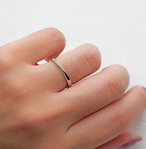 Gold Simple Ring For Women, Gold Ring Minimalist, Silver Rings For Women Simple, Daily Wear Rings For Women, Silver Rings For Women Unique, Cincin Simple, Ring Placement, Simple Ring Design, Simplistic Jewelry