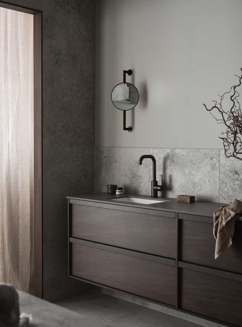 Bathroom Inspiration Grey Tile, Stone Grey Bathroom, Grey Tile Bathroom Ideas, Grey Beige Bathroom, Grey Tiles Bathroom, Bathroom Design Grey, Grey And Beige Bathroom, Bathroom Ideas Grey, Bathroom Inspiration Grey