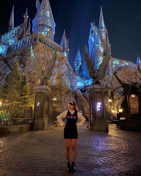 Wizarding World Of Harry Potter Pictures, Universal Studios Hollywood Picture Ideas, Harry Potter World Photo Ideas, Universal Orlando Photo Ideas, Universal Studios Orlando Instagram, Universal Hollywood Outfit, Universal Picture Ideas, Universal Photo Ideas, Universal Studios Hollywood Photo Ideas