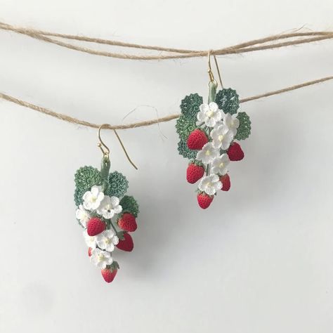 Handmade Micro Crochet Earrings Strawberry Earring Crochet - Etsy Australia Micro Crochet Earrings, Triangle En Crochet, Earring Crochet, Sunflower Earring, Earrings Strawberry, Sunflower Brooch, Earring Christmas, Handmade Sunflower, Sunflower Bracelet