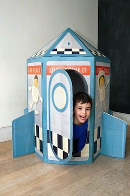 Spacerocket playhouse!!!! Rocket Kids, Unusual Christmas Gifts, Ideas Habitaciones, Rockets For Kids, Space Rocket, Quirky Gifts, Happy Memories, Creative Kids, Boy's Room