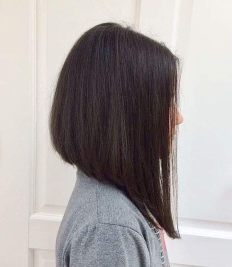 Modern Bob Hairstyles, Asymmetrical Bob Haircuts, Angled Bob Hairstyles, Choppy Bob Hairstyles, Long Bob Hairstyles, Trending Hairstyles, Bob Haircuts, Long Bob, Haircut Ideas