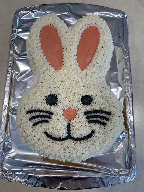 Easter Bunny Shaped Cake, Bunny Cake Ideas Birthday Parties, Bunny Cake Decorating Ideas, Easy Bunny Cake, Bunny Cake Easy, Bunny Cakes Birthday Kids, Bunny Cake Birthday, Bunny Face Cake, Easter Birthday Cake