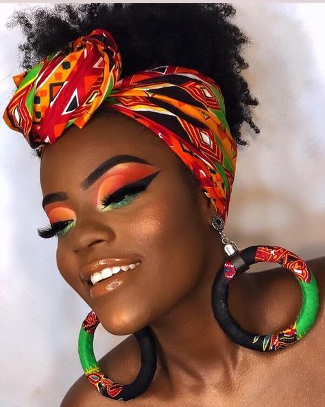 Dark Skin Eyeshadow 26 Ideas: Unleashing the Beauty of Deep Tones - women-club.online African Style Makeup, Caribbean Makeup Look, Juneteenth Makeup Ideas, Reggae Makeup Ideas, International Makeup Looks, African Inspired Makeup, African Makeup Looks, Juneteenth Makeup Looks, African Makeup Ideas